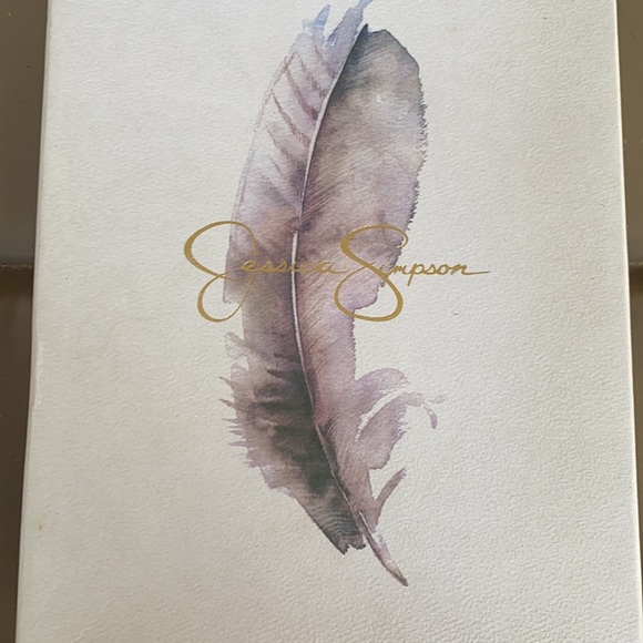 Jessica Simpson Pumps - Picture 3 of 5